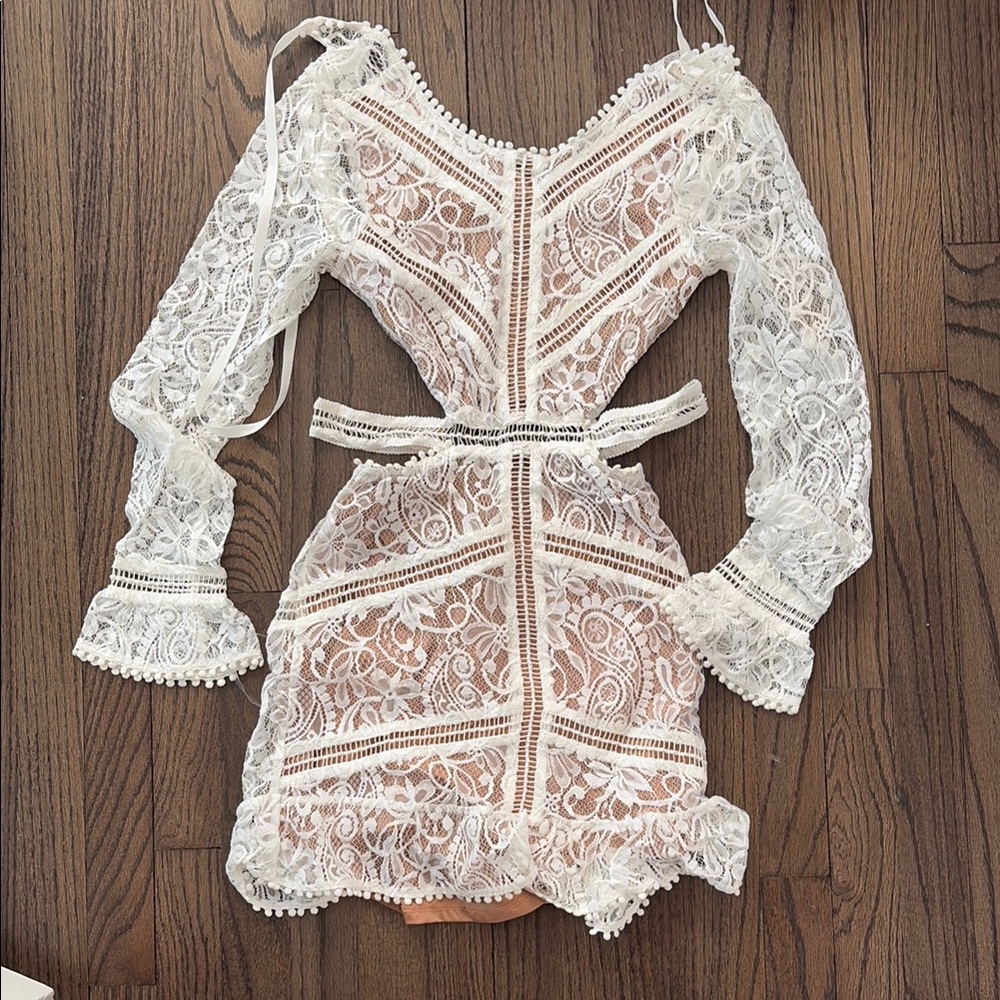 Elegant Lace Dress with Long Sleeves